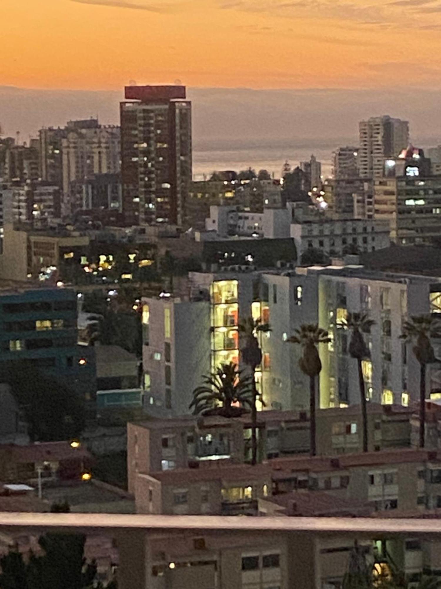 Hermoso Y Moderno Departamento, Nuevo, A Pasos De La Quinta Vergara, Cercano A Mejores Atractivos De Vina Del Mar, Con Maravillosa Vista Vina del Mar