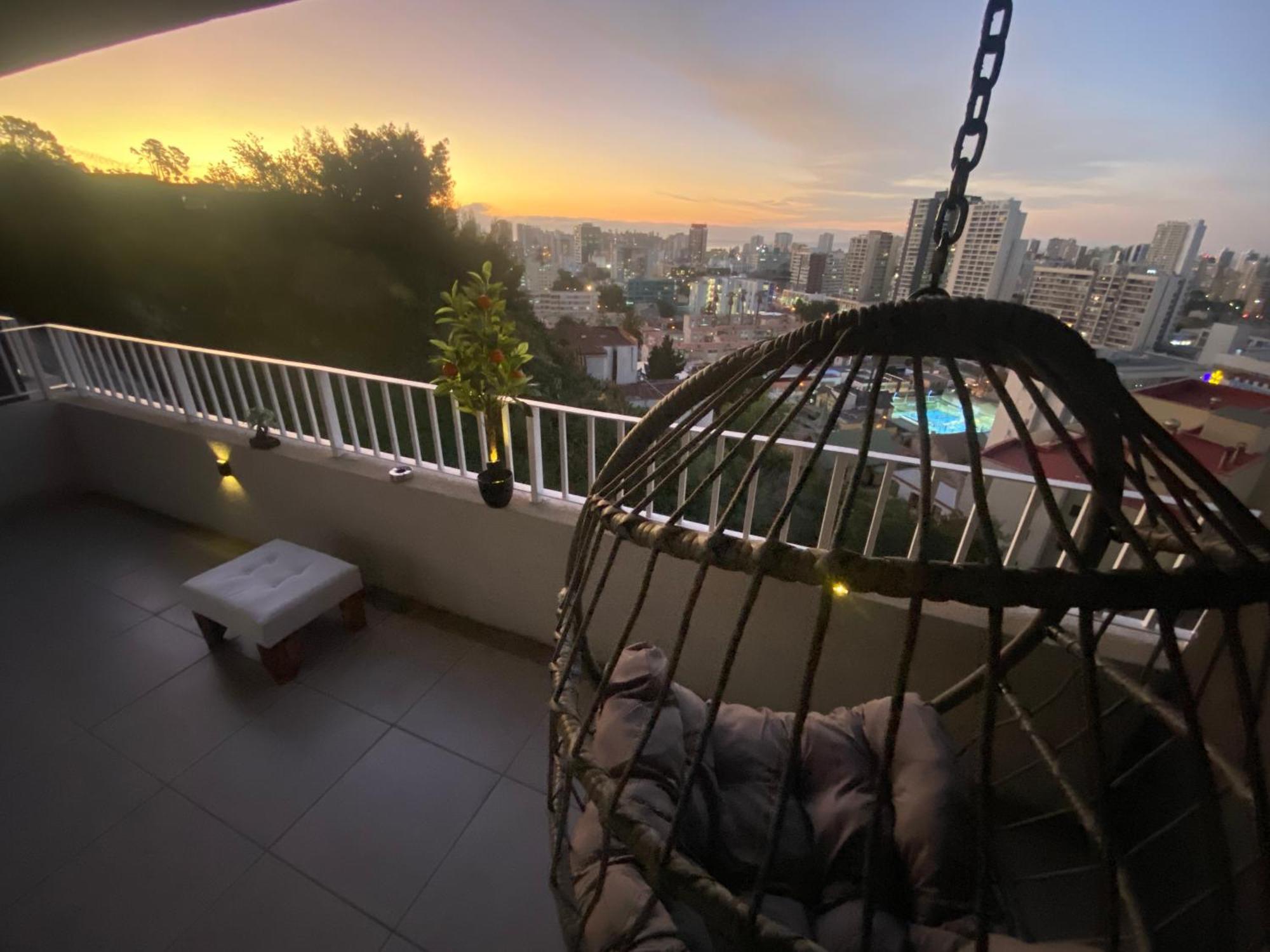 Hermoso Y Moderno Departamento, Nuevo, A Pasos De La Quinta Vergara, Cercano A Mejores Atractivos De Vina Del Mar, Con Maravillosa Vista *
